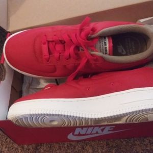 Nike Air Force 1 ‘07 LX Red Womens Sneakers Size 9